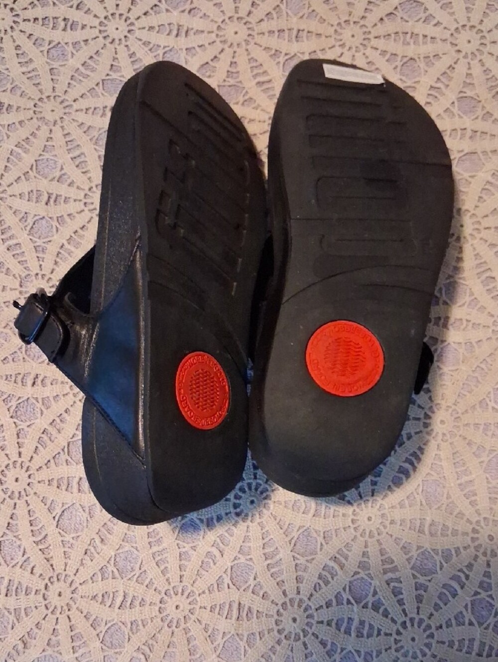 Fitflop Black Leather Thong Clog Sandals - Picture 6 of 12